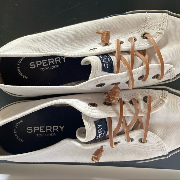 Sperry Shoes - 🌻 Sperry Women’s White Canvas Shoes Size 7